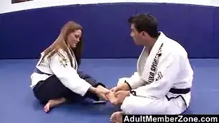 جلسة جنس دخانية مع رجل سوداني جيد التجهيز