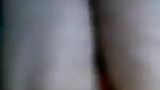 زوجة يابانية ساخنة تسرق قضيبًا منتصف الليل بينما الزوج يحلم