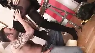 أثداء مغرية في فيلم إباحي صريح