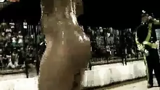 نجمات إباحية دوليات في شرج قوي وثلاثيات جنسية