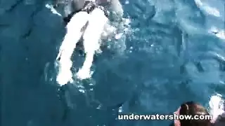 ممثلة سيئة تتلقى عقابًا شرجيًا قاسيًا