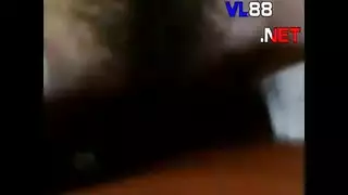 سكس الحيوانات: رجل ينيك أنثى حمار في مشهد صريح
