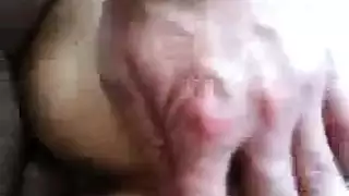 اقتحام منزل يتحول إلى مشهد جنسي صريح وعنيف