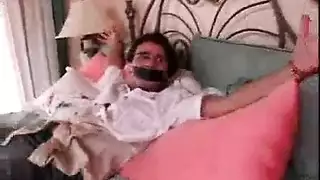 لعب الظل: جنس عنيف تحت إضاءة منخفضة