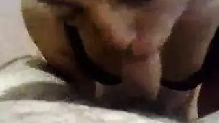 مؤدون شباب في جنس خام