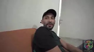 هذه الإباحية السمينة تصنع أروع الحفلات الجنسية