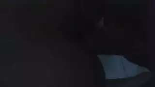 ابنة العم المراهقة المنحنية في جلسة أفلام إباحية قوية