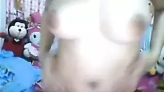 أريد أن أشعر بخنصرك على طفلي البظر