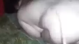 شقراء مثيرة تمص وتركب زب لملف تعريفي إباحي