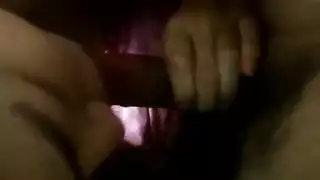إباحية كاميرا الويب: المرة الأولى للزوجين المراهقين على البث المباشر