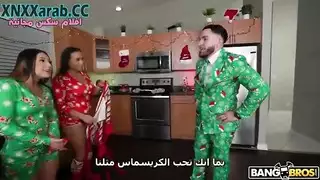 ضعف المتعة: جنس جماعي صارم في الكريسماس إكس إكس إكس