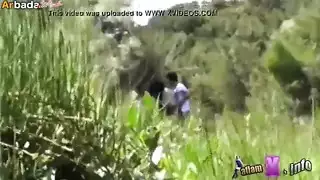 سكس جزائرى فى الغابة