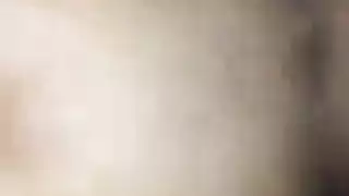الزوجة المقيدة تتعرض للصفع المثير بينما يصورها زوجها في فيلم إباحي صريح
