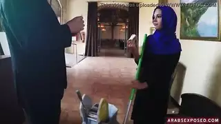 إباحي: مدبرة المنزل الشهوة تبتلع كل قطرة