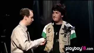 الأمير العربي يبحث عن عبيد جنسي كبير في أمريكا