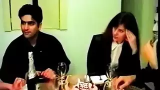 تختنق على قضيب عربي سميك مشهد إباحي كامل