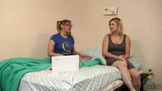 ينيك بنته بغياب الأم