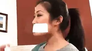 جلسة لحس مهبل مثيرة بين امرأة ناضجة وصديقتها طوال الليل