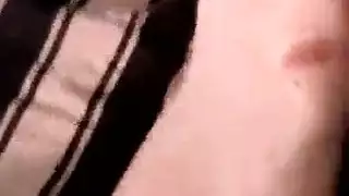 قذف في الحلق وضرب شرجي: علاقة جنسية جماعية بين الأعراق