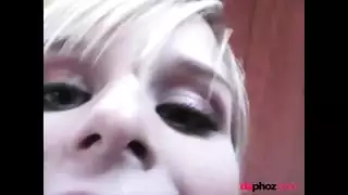 قضيب ملكي يهشم مؤخرة نجمه إباحي أشقر في فيديو xxx قبل وبعد