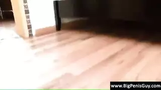 يمكن العثور على مقاطع الفيديو الأكثر إثارة على الإنترنت على موقع ، حيث ستكتشف الفتيات الأكثر إثارة وأكبر القضبان في كل مجموعة ممكنة من الإثارة الجنسية