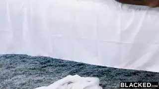 سكس ساره جاي وثديكبيروينيكه في غرفه