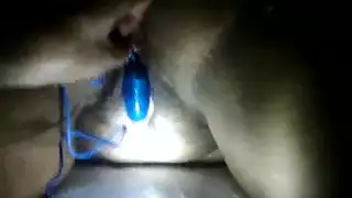 قذف بنات تمتلك عضو ذكري