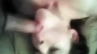 العروس غائبة: أربع مومسات تمص القضيب في الزفاف