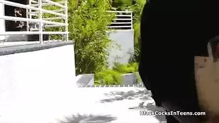 كس صغير لا يحتمل الزب الكبير