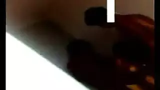 ناشطات المدرسة المشاغبات يتخطين الحصص لحياة من المجامعات الجنسية الصريحة