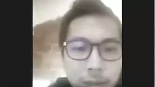 عمل لسان محترف مقابل مال إباحي