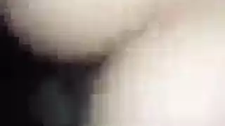 صدر مونيكا العنبر الهائل في حفلة جنس جماعي
