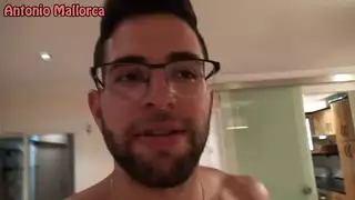 الانحناء لقضيب إكس إكس إكس ضخم فتاة مرنة في وضعية الماعز