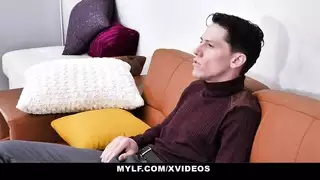 جماع واقف مع حركة حائط عنيفة