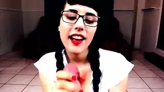 هيكل المعلمة الشبقية الصغير يتوسل لشرج خشن