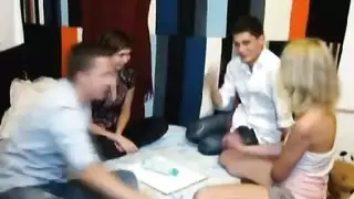 شابين وبنت عرب