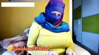 سعودية كبيرة حجاب سمين