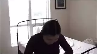 الفاسقة القذرة ، الفاسقة الآسيوية تمتص ديكًا كبيرًا ، على أمل أن تحصل على بعض المال