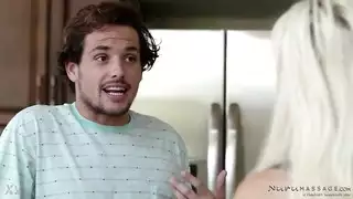 صغيرة الحجم وموهوبة تمارس الجنس في كل وضع ممكن