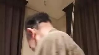نيك واغتصاب وعربده وربط علي السرير