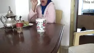 حفلة جنسية خاصة: مقاعد الصف الأمامي لجلسة استمناء سرية لمليون