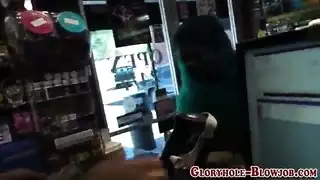 ثعلبة محجبة تختنق بقضيب أسود سميك
