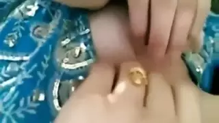 مغامرة خارجية إباحية مع عاهرة جميلة