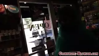 حلاوة عربية تبلع قضيب أسود كبير في فيلم بورن صريح
