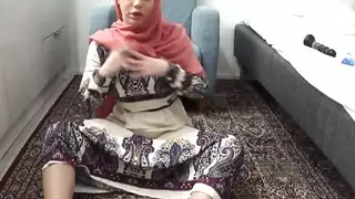 رجال إيرانيون مفتولون يقذفون في مهرجان جنسي حليبي ساخن