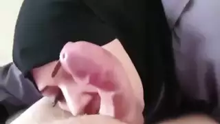 حجاب مقدس، خدمة فم دنسة على قضيب قاسٍ