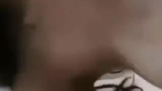 بورن عربي منزلي: علاقة حميمة بين زوج وزوجته في غرفة النوم