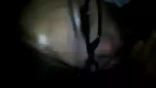 تقبيل عميق: لعمل لسان مراهقة آسيوية