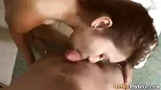 مراهقة فلبينية تمارس بورنو عنيف مع عجوز