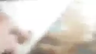 سحاقيات تونسيات ثملات: لعق عميق ولعب بالعُدَد